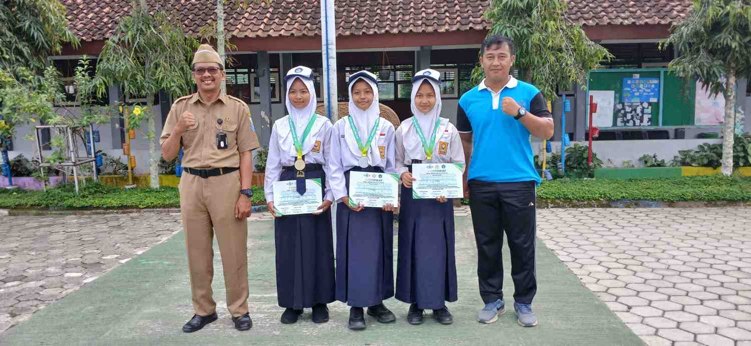 SMP 1 Karangmoncol Borong Prestasi di Kejuaraan Pencak Silat Tingkat SMP se-Kabupaten
